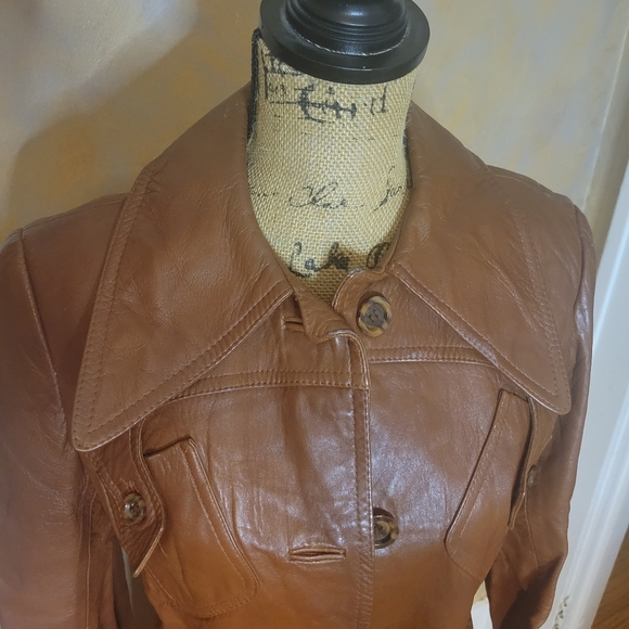 Vintage Trenchcoat - Picture 14 of 16